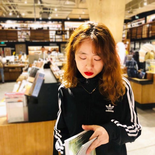 灿星财富 多晶硅期货大反弹：硅料厂惜售，组件厂囤货涨价​​
